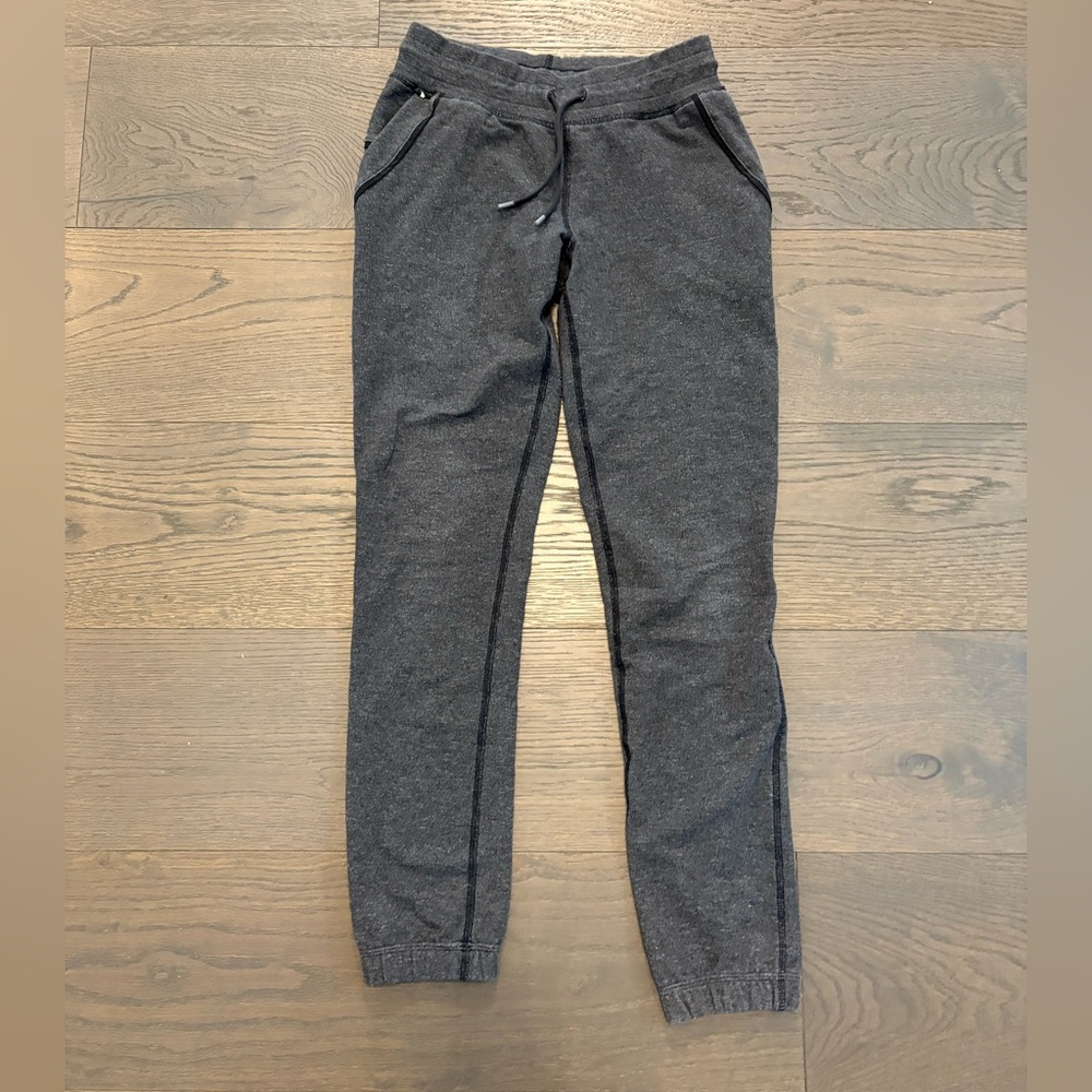 Ivivva by Lululemon girls gray joggers sz 12 new retail $98